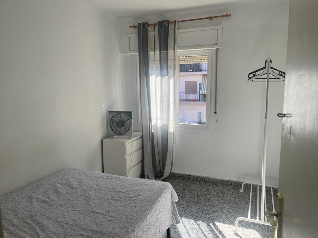 Apartamento De Habitaciones Privadas En El Centro De Málaga Eksteriør billede